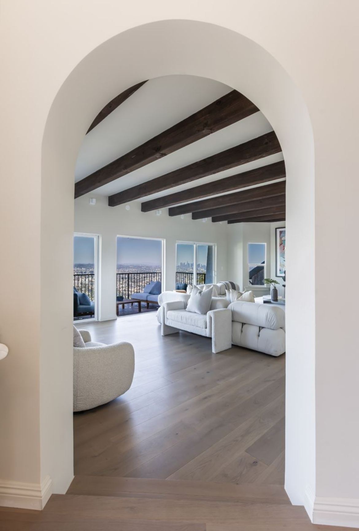 Primary suite